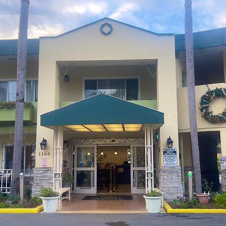 Quality Inn & Suites Anaheim At The Park Kültér fotó