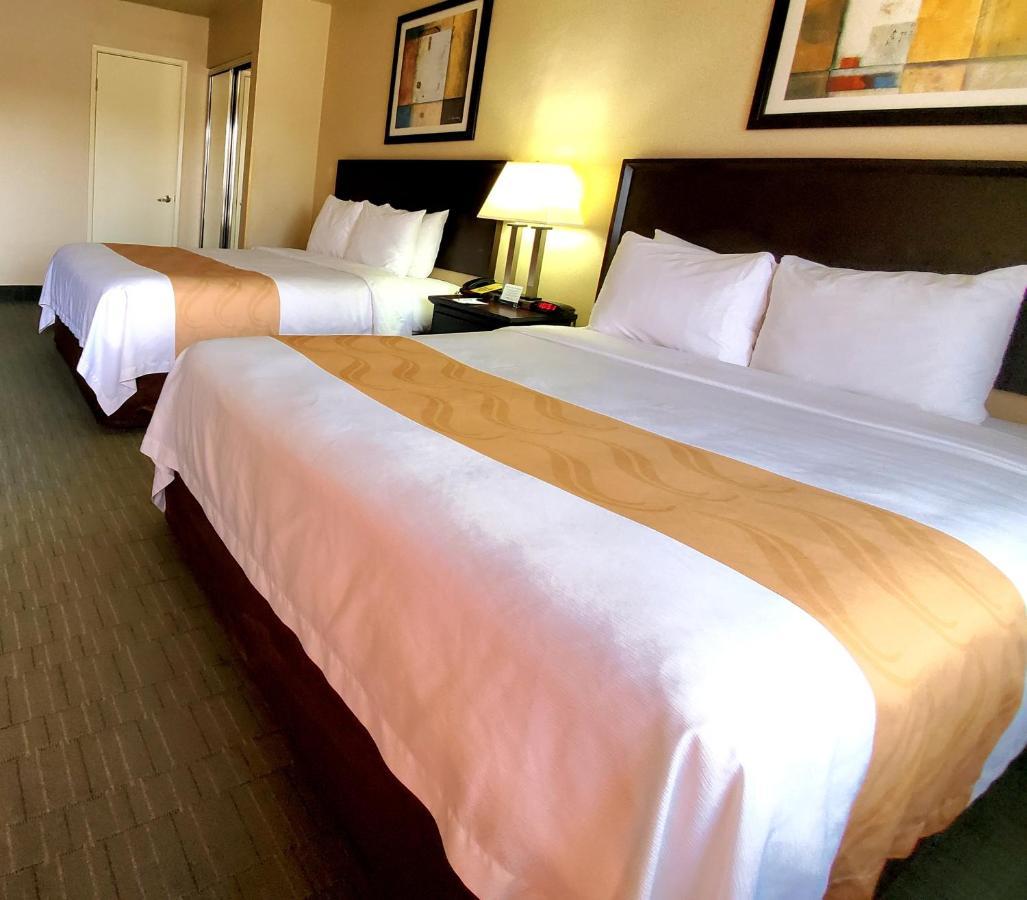 Quality Inn & Suites Anaheim At The Park Kültér fotó