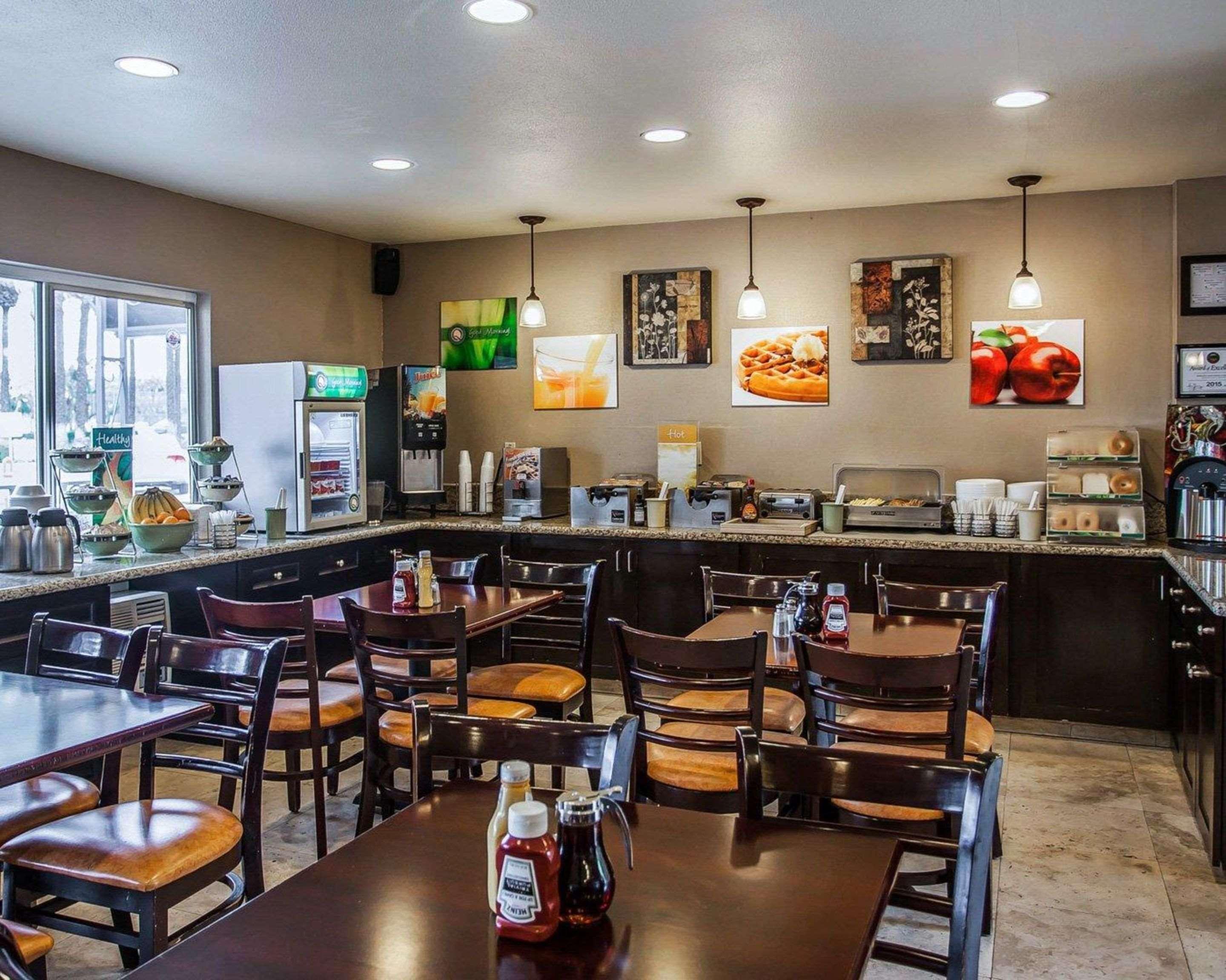 Quality Inn & Suites Anaheim At The Park Kültér fotó