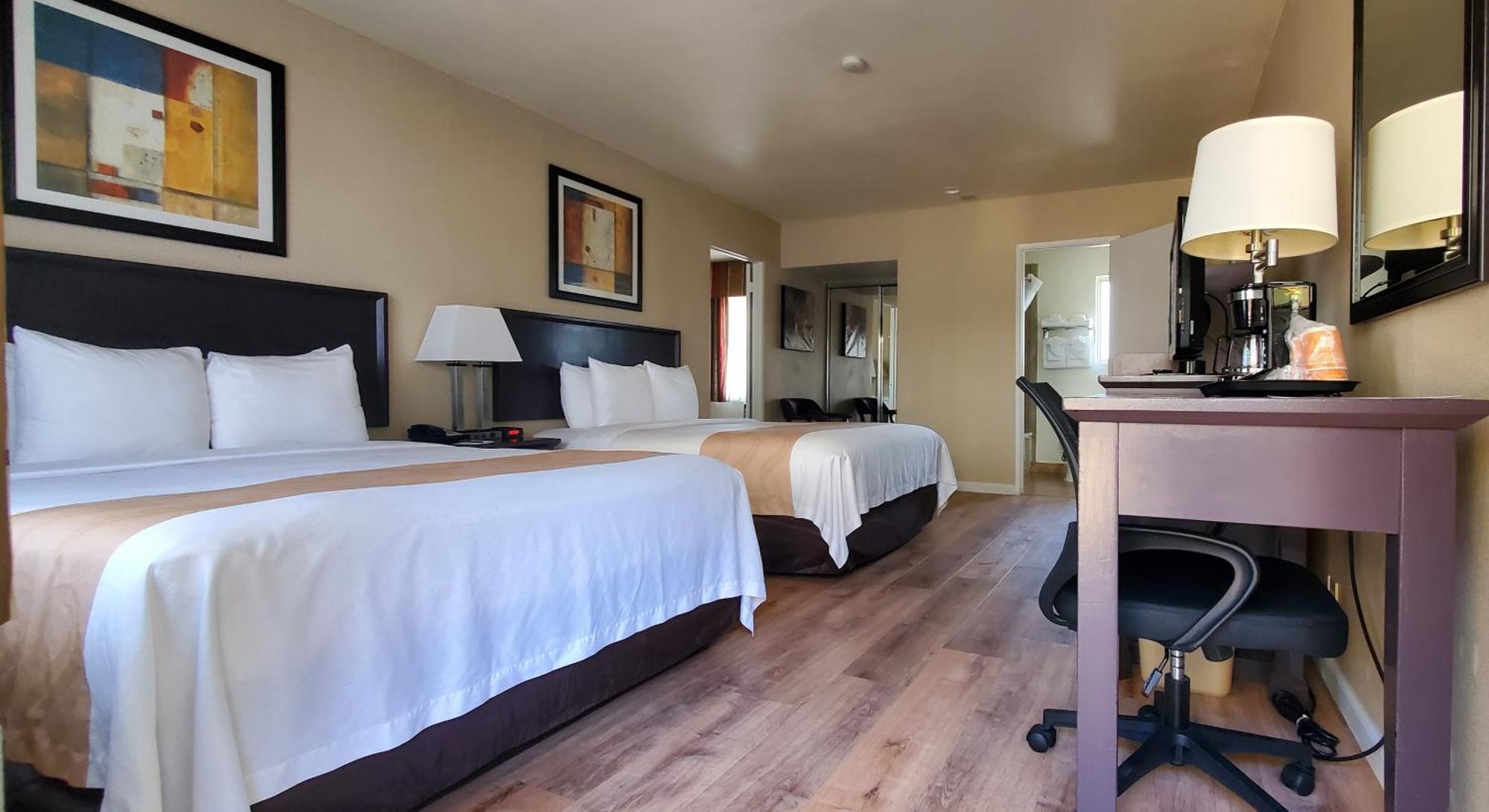 Quality Inn & Suites Anaheim At The Park Kültér fotó