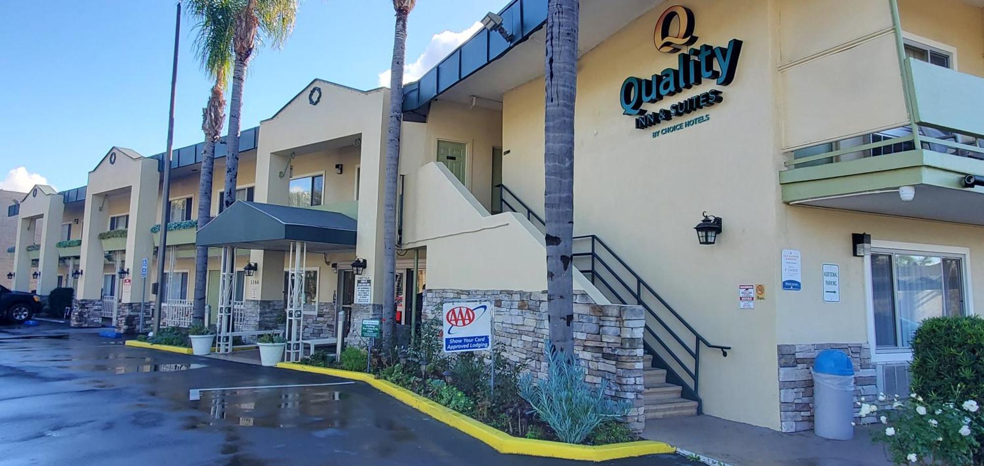 Quality Inn & Suites Anaheim At The Park Kültér fotó
