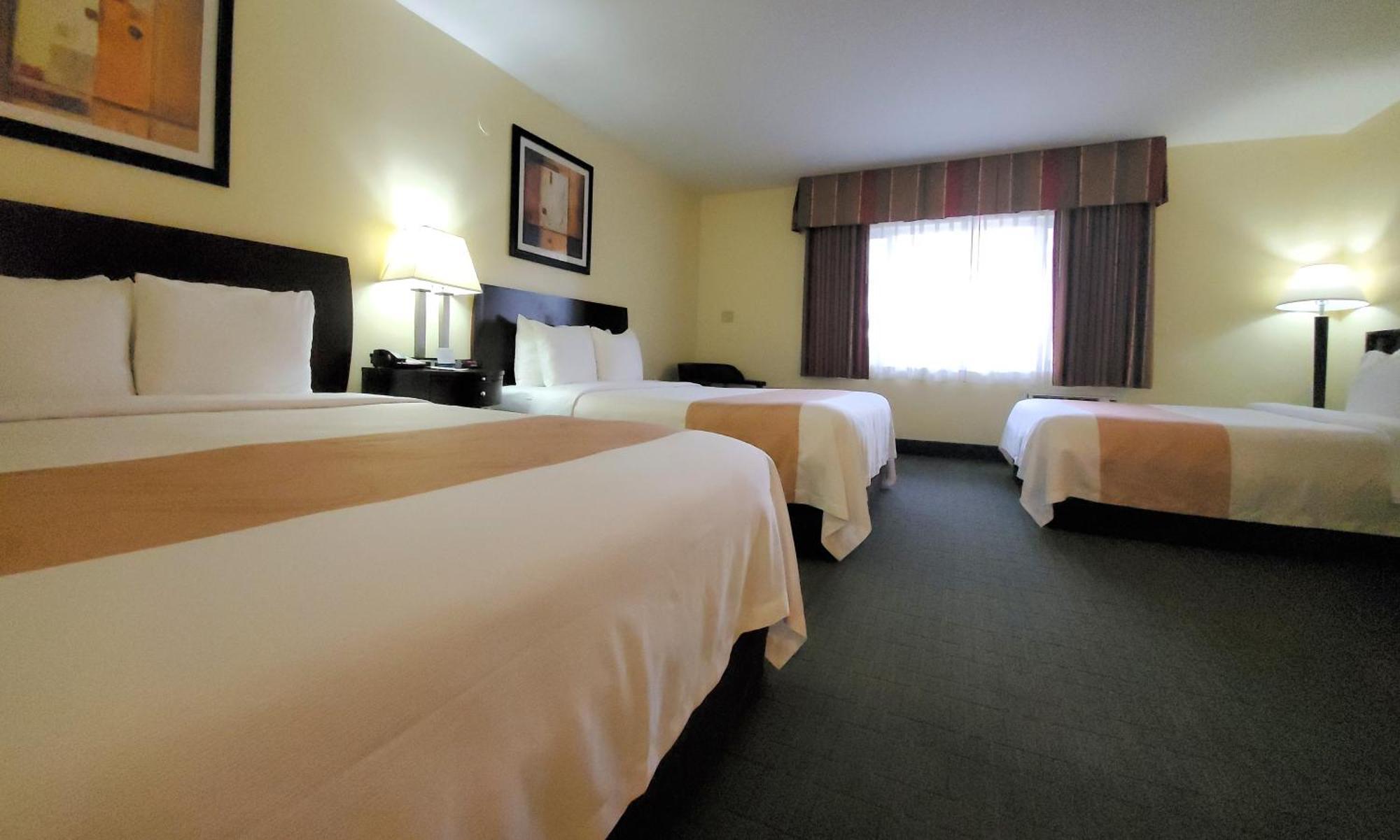 Quality Inn & Suites Anaheim At The Park Kültér fotó
